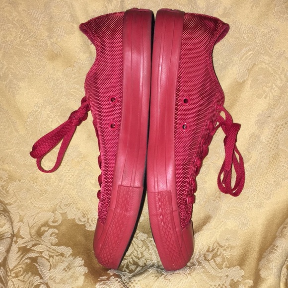 Converse - Picture 2 of 8